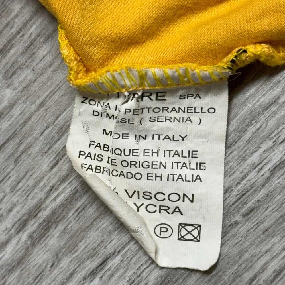 Dolce & Gabbana Leopard Print D&G Yellow T-Shirt - Picture 8 of 8
